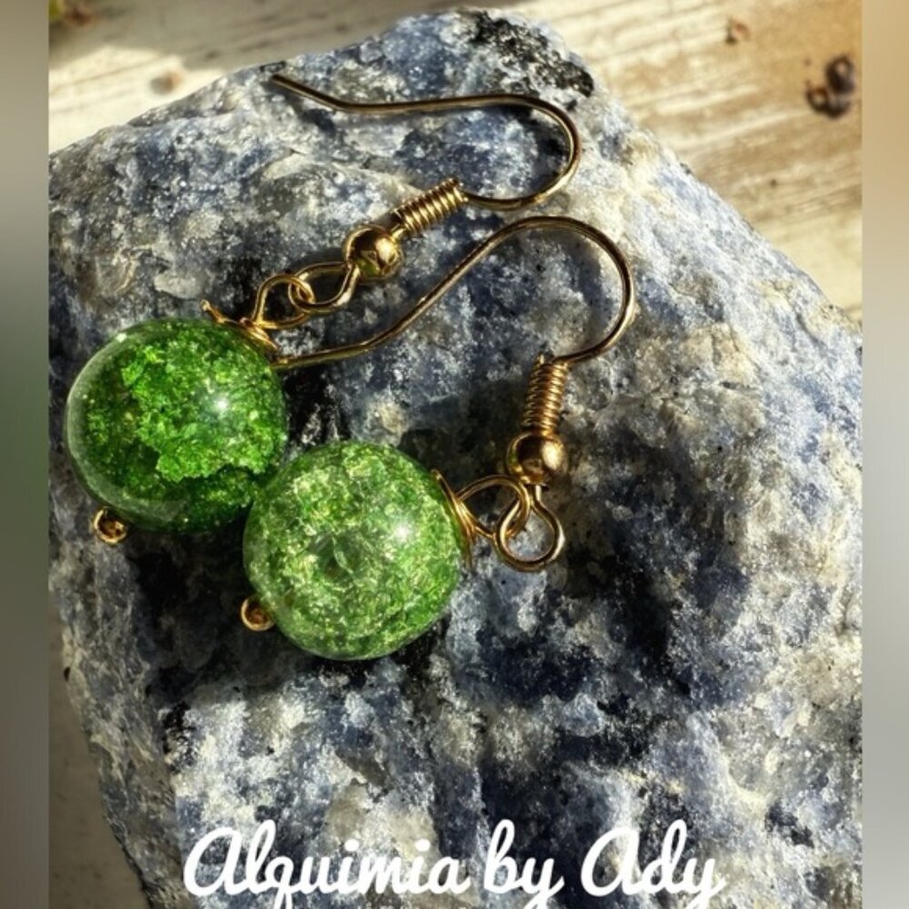 FALL + Green crackled quartz dangle drop earrings